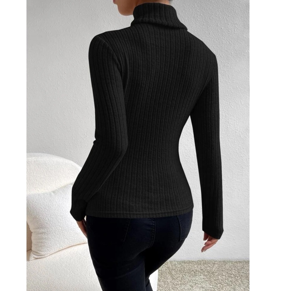 Turtle Neck Knit Top ❤️ - Picture 2 of 3